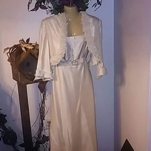 Jessica Howard Dresses & Skirts - Jessica Howard 2pc. Evening Dress